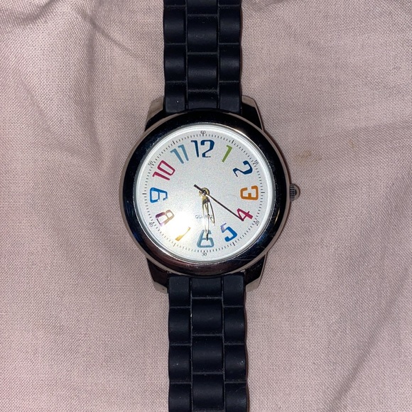 Watch - Picture 3 of 3